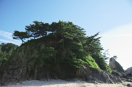 松蒸す奇岩