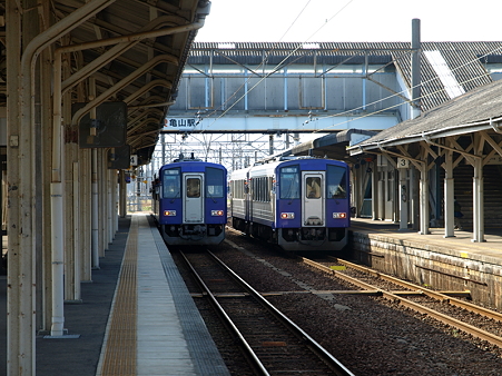 亀山駅5