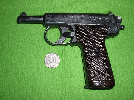 中田商店 ホルスター型崩れ防止用文鎮 「ウェブリー&スコット M1906」 左側面 Doburoku-TAO