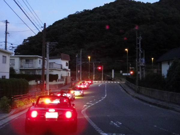 ９台のロードスターで朝連走り