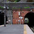 田浦駅の下り側トンネル